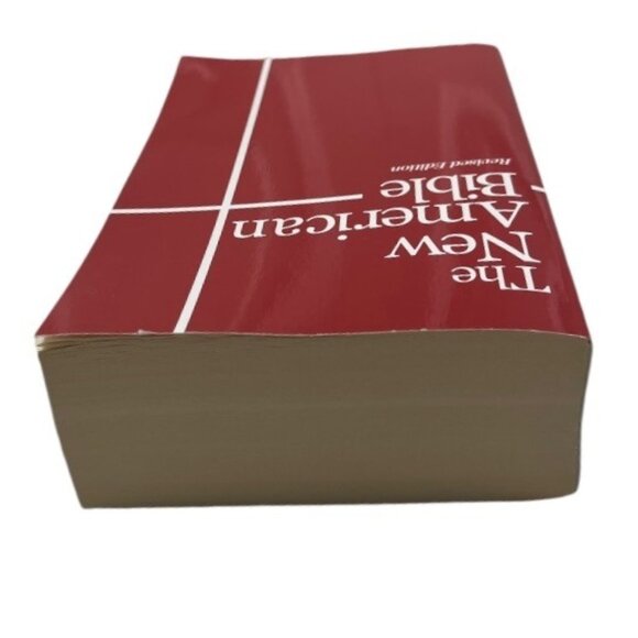 The New American Bible Revised Edition Softback Catholic Imprimatur CR 2011 - Picture 4 of 15